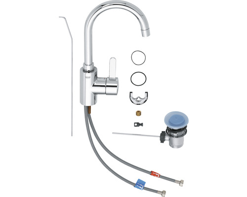 Kuchyňská baterie z kovu s příslušenstvím