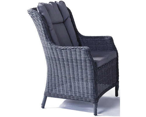 Proutěné křeslo s područkami a polštáři