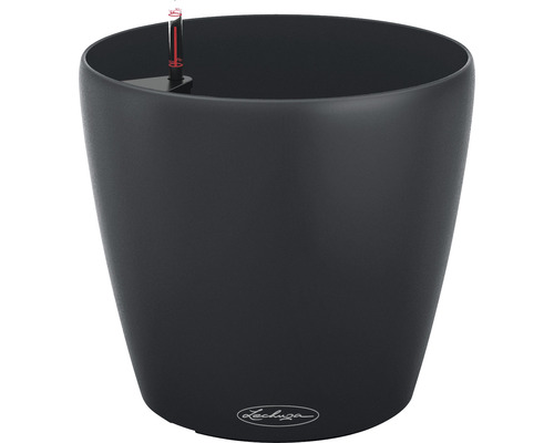 Černý květináč se zavlažovacím systémem