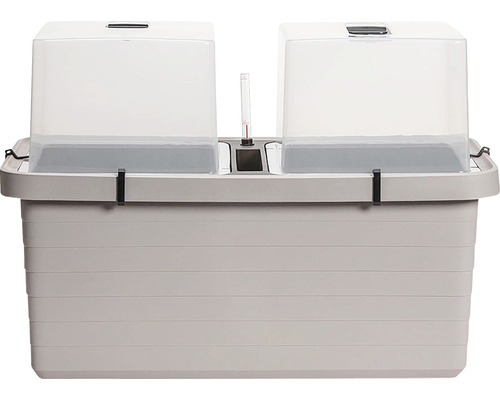 Zvýšený záhon s průhlednými krycími kryty a teploměrem