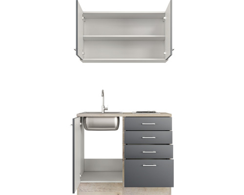 Skříňka pod umyvadlo s nerezovým dřezem, baterií, čtyřmi zásuvkami a závěsná skříňka se dvěma policemi