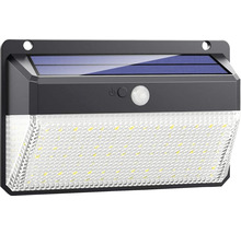 Solární lampa s pohybovým senzorem pro venkovní použití