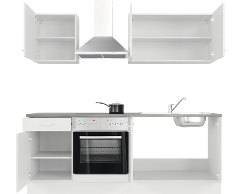 Kuchyňská linka s dřezem, sporákem a odsavačem par