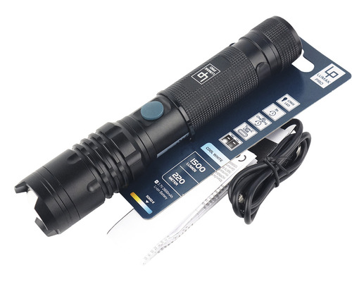 Svítilna Lumak Pro s 1500 lumeny a nabíjecím kabelem