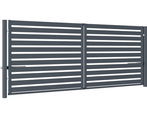 Dvoukřídlá brána z hliníku s vodorovnými lamelami