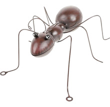Dekorativní kovová mravenec do exteriéru