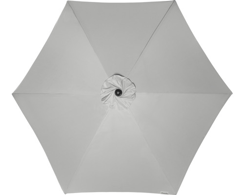 Pohled shora na slunečník se šesti segmenty