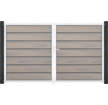 Dvojitá brána ze dřeva s kovovým rámem