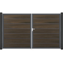 Dřevěná dvoukřídlá brána s rukojetí