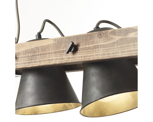 Závěsná lampa s dřevěným nosníkem a stínidly