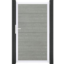 Zahradní branka se vzhledem dřeva a bílým rámem