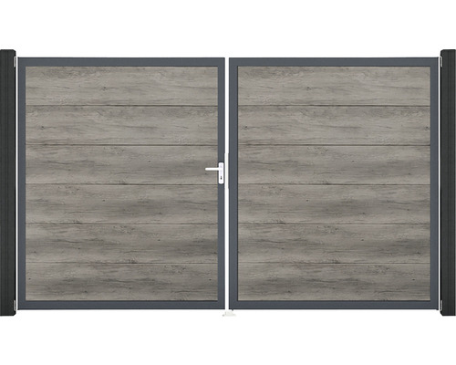 Dvoukřídlá brána s designem dřeva a kovovým rámem