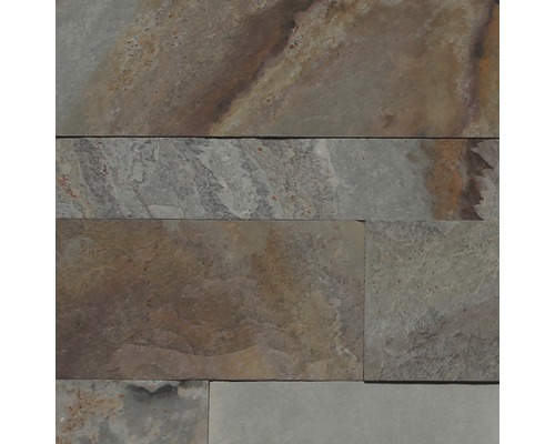 Detailní pohled na obklad stěny z přírodního kamene