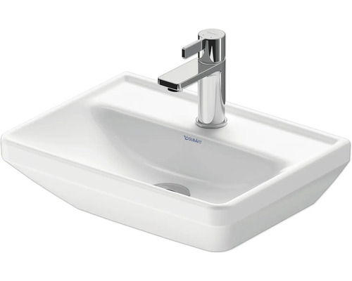 Bílé umyvadlo na desku s chromovou baterií