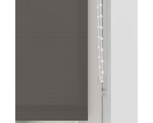 Šedá roleta s řetízkovým ovládáním