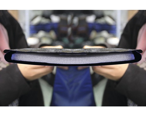 Příčný řez pěnovou izolační deskou