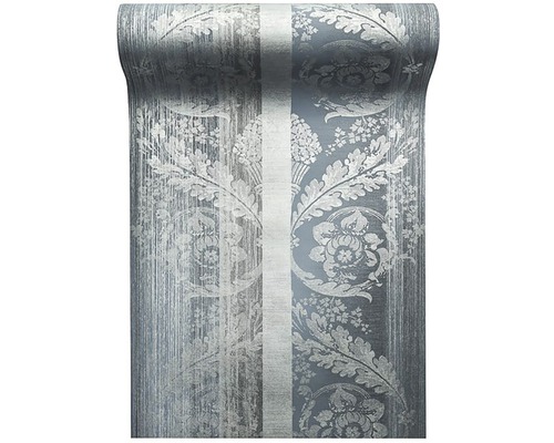 Role tapety s květinovým vzorem