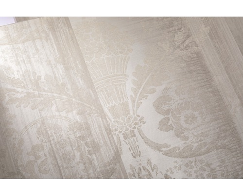 Tapeta s květinovým vzorem