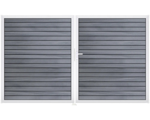 Dvoukřídlá brána s vodorovnou kresbou dřeva a bílým rámem