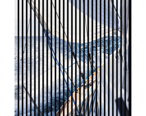 Designový akustický panel DIGI03O 19x1133x1195 mm Plachetnice na vodě s černými svislými pruhy