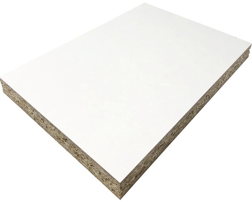 Dřevotřísková deska s bílým povrchem