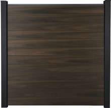 Dřevěný plot s kovovým rámem