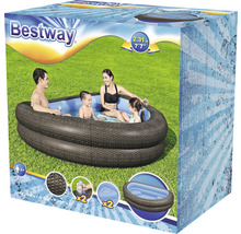 Bazén Bestway v krabici s lidmi ve vodě