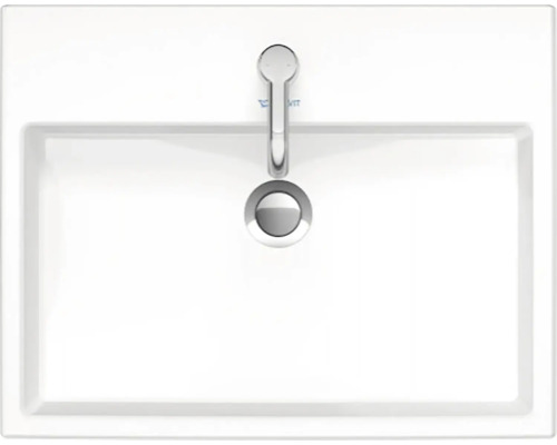 Pohled shora na umyvadlo s vodovodní baterií