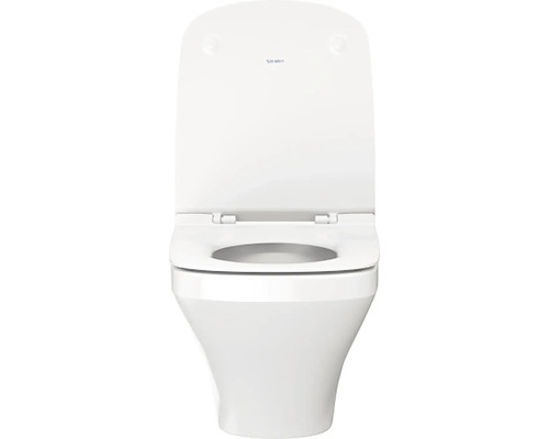 Stojící WC s otevřeným splachovacím okrajem a WC sedátkem