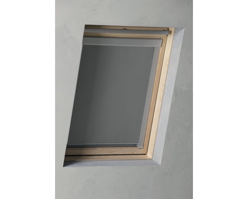 Střešní okno s roletou