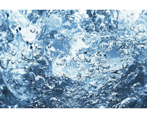 Šumivá voda s bublinkami vzduchu