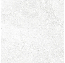 Světlá dlažba s nepravidelnou texturou