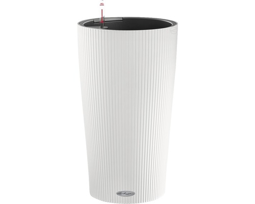 Vysoký květináč se zavlažovacím systémem