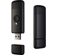 Černý USB flash disk s tlačítkem a krytkou