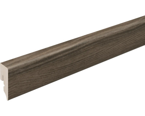 Podlahová lišta s dřevěnou strukturou