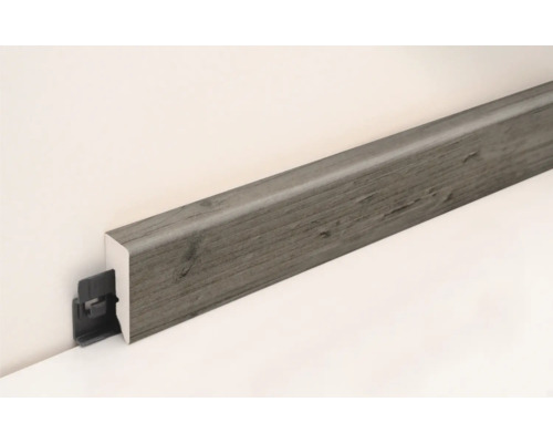 Podlahová lišta s dekorem dřeva a upevňovací sponou