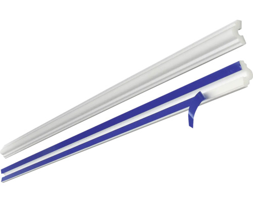 Dvě bílé ozdobné lišty, jedna s lepicími proužky.