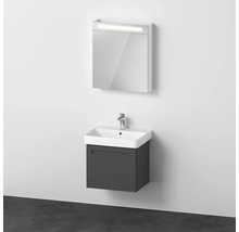 Koupelna s umyvadlovou skříňkou a zrcadlovou skříňkou s osvětlením