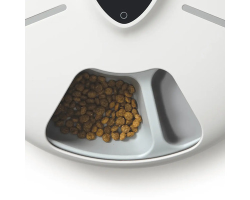 Automatický podavač krmiva se suchým krmivem