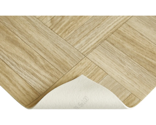 Vinylová podlaha s dekorem dřeva a vzorem rybí kosti