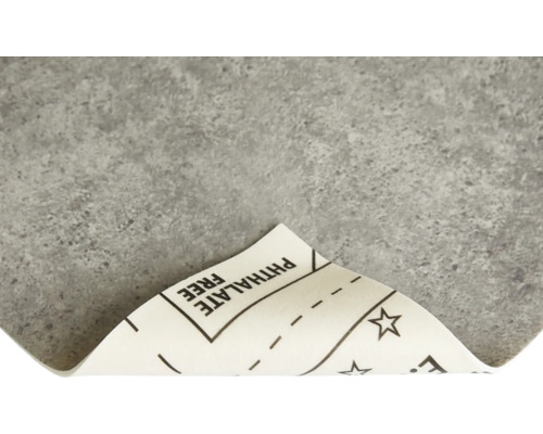 Šedá podlahová dlaždice s označením bez ftalátů