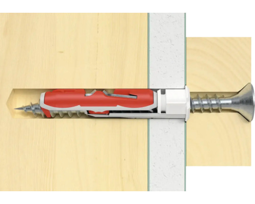 Detailní záběr hmoždinky v dřevěné stěně