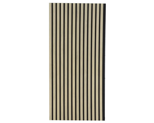 Dřevěný panel s černými akustickými plstěnými proužky