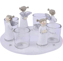 Svícen s andělskými figurkami a sklenicemi