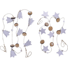 Girlanda s hvězdami, stromy, dřevěnými disky a kuličkami