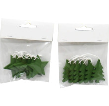 Dekorativní předměty ve tvaru hvězdy a vánočního stromku v balení