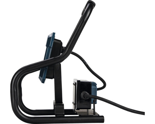 LED stavební reflektor s kovovým rámem