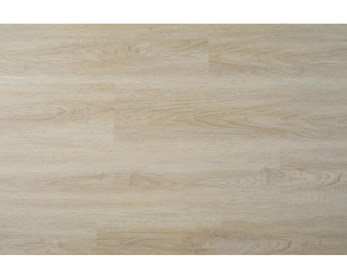 Detail světle laminátové podlahy s vzhledem dřeva