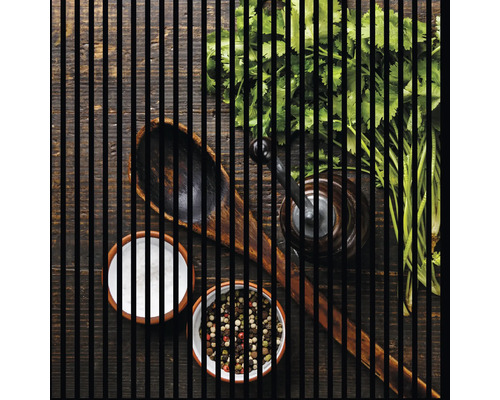 Designový akustický panel DIGI05M 1133x19x1195 mm Kuchyňské náčiní na dřevěném stole: vařečka, hmoždíř, pepř, sůl a čerstvý koriandr.