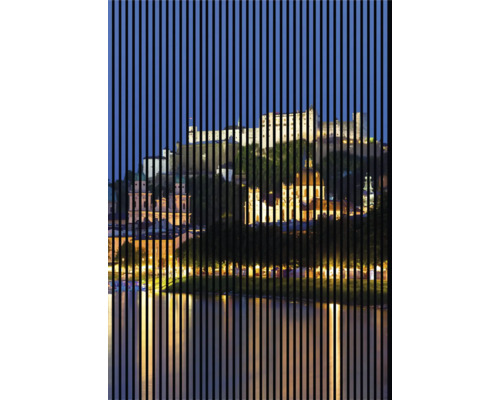 Designový akustický panel DIGI05I 1693x19x2400 mm Noční pohled na Salcburk s pevností Hohensalzburg a odrazy ve vodě